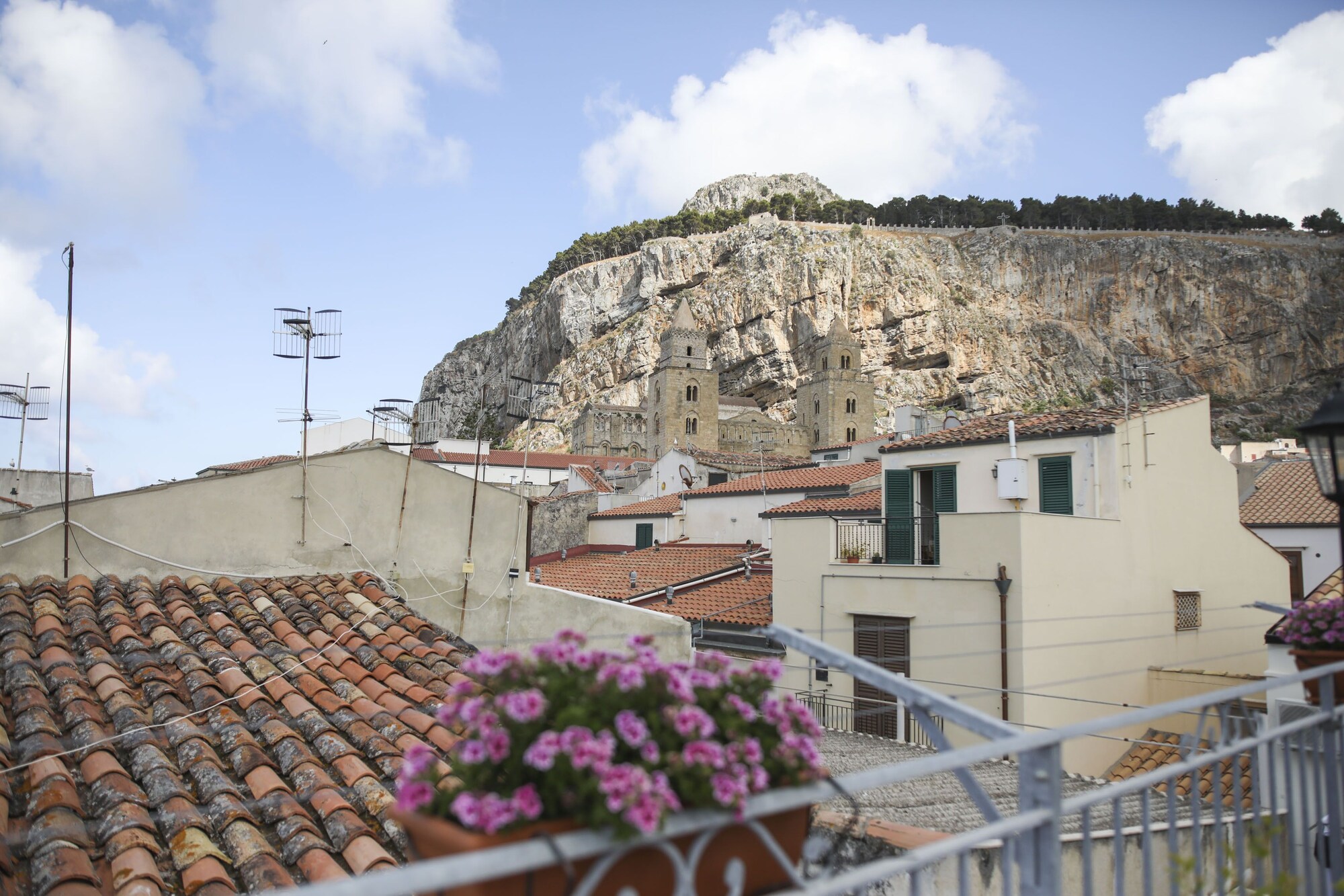 Hotel Ristorante La Giara (Cefalu, Sizilien) ️ inkl. Flug buchen